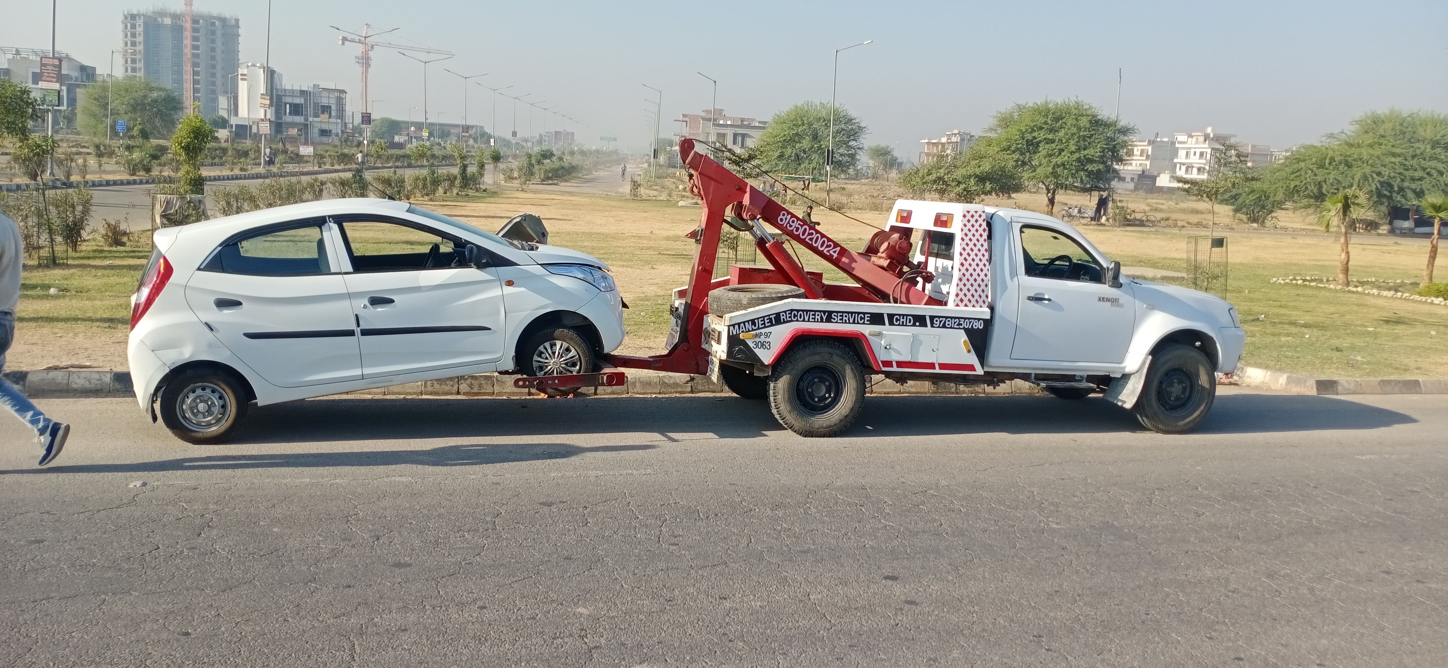 Car Towing Service In Banur  | Manjeet Towing Services | Best Car Towing Service In Banur, 7 Top Car Towing Service In Banur, 24 Hour Car Towing Service In Banur, Car Towing Service near me, Towing Service In Banur  - GL85593